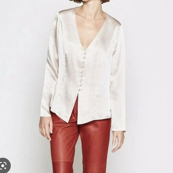 NWT Joie Madora Textured Satin Top Shimmer Blouse Low V Cut Sz Small (flaw) - Picture 2 of 8